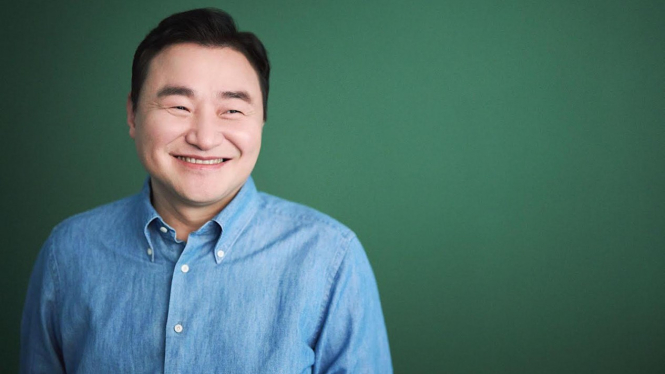 President and Head of Mobile eXperience Business Samsung Electronics TM Roh.