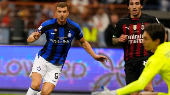 Bomber Inter Milan, Edin Dzeko jebol gawang AC Milan