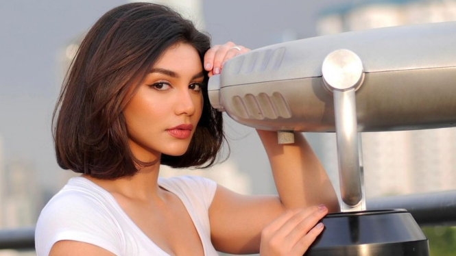 Jihane Almira