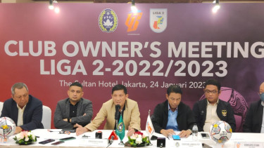 Dirut PT LIB, Ferry Paulus saat owner meeting Liga 2