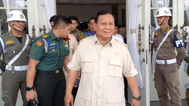 Menteri Pertahanan (Menhan) RI, Prabowo Subianto di Medan, Sumut. Menteri Pertahanan (Menhan) RI, Prabowo Subianto di Medan, Sumut.