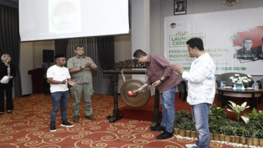 Ketua Umum Perkumpulan Milenial Indonesia Menanam Achyar Al Rasyid