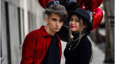 Astiyazh Haghighi (21) dan tunangannya Amir Mohammad Ahmad (22)