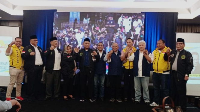 Kader tiga partai dari Golkar, PAN, dan PPP.
