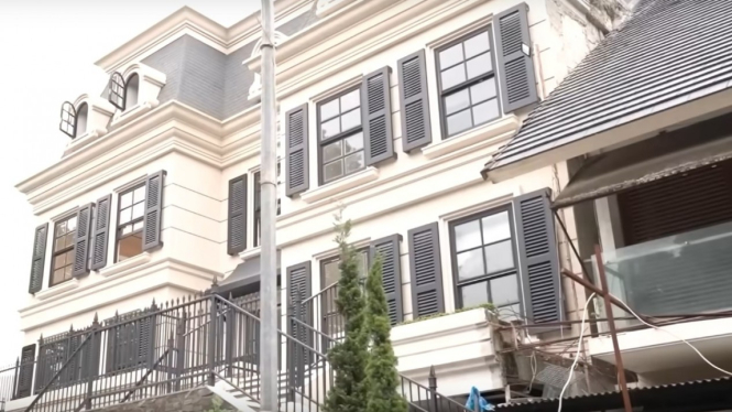 Rumah baru Raffi Ahmad