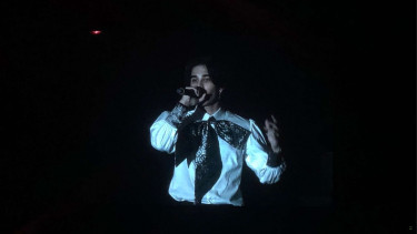 Jeff Satur live concert in Jakarta