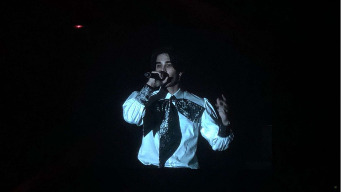 Jeff Satur live concert in Jakarta
