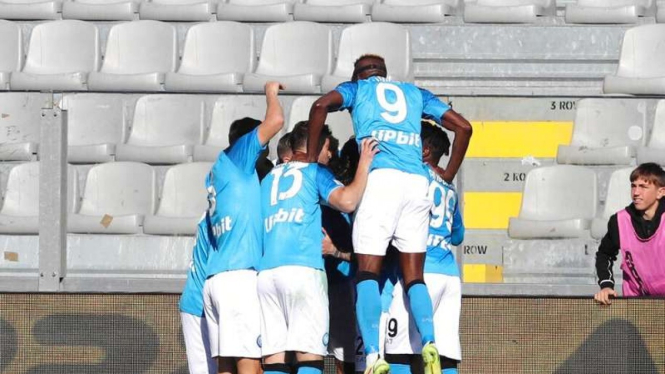 Pemain Napoli raykan gol