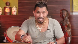Eks Pemimpin Gereja Setan Mongol Stres Beberkan Cara Mengusir Santet