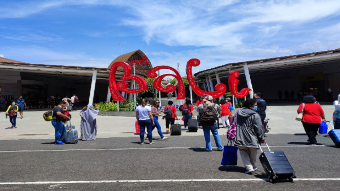 Suasana Bandara Internasional I Gusti Ngurah Rai Bali 