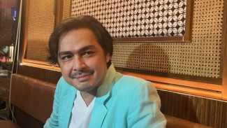 Pesona Dangdut Thomas Djorghi Dalam Lagu Marlina Ciptaan Guruh Sukarno Putra