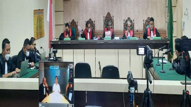 Sidang vonis kasus korupsi izin tambang Mardani H Maming