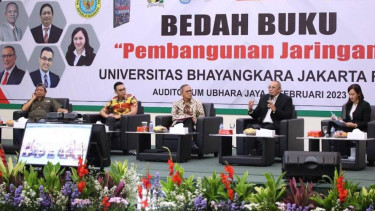 Diskusi bedah buku ‘Pembangunan Jaringan’ di Kampus 2 Ubhara