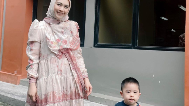 Oki Setiana Dewi