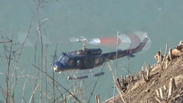 Evakuasi anak dan ibu yang bunuh diri di air terjun Niagara