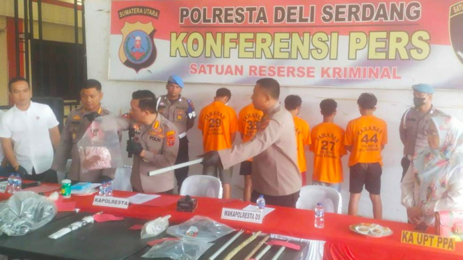  Polresta Deli Serdang amankan pelaku tawuran dan barang bukti