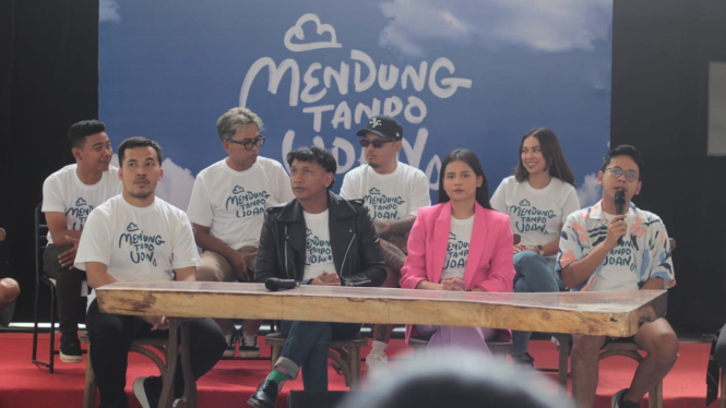 Lagu Mendung Tanpo Udan diangkat jadi film.