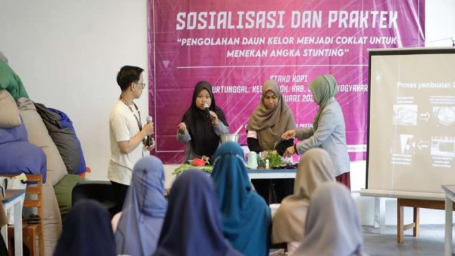 Praktik pengolahan cokelat dengan daun kelor