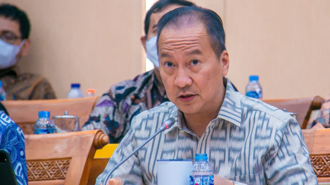 Menteri Perindustrian, Agus Gumiwang Kartasasmita