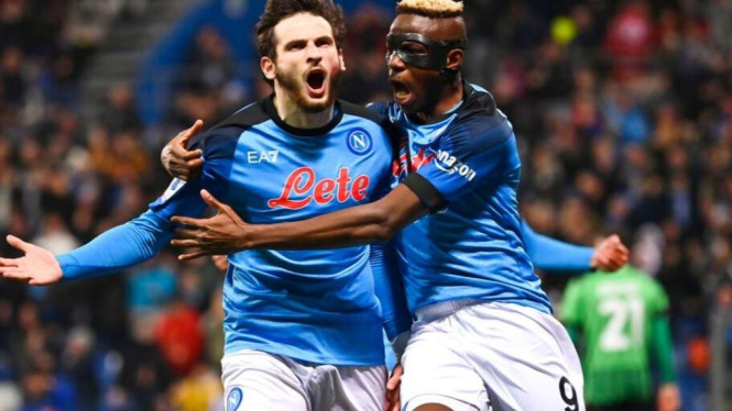 Pemain Napoli, Khvicha Kvaratskhelia