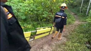 Tim SAR gabungan jalur darat mengevakuasi rombongan Kapolda Jambi