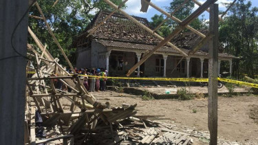 Ledakan petasan menghancurkan puluhan rumah di Blitar, Jawa Timur