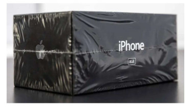 iPhone generasi pertama.