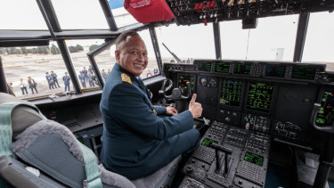 VIVA Militer: KSAU meninjau ruang kabin pesawat militer C-130J Super Hercules