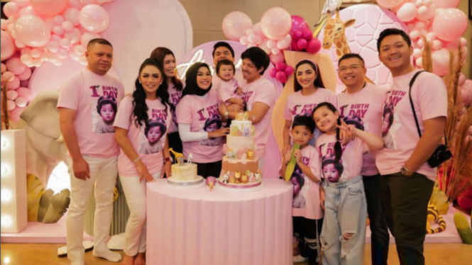 Keluarga Aurel Hermansyah dan Atta Halilintar