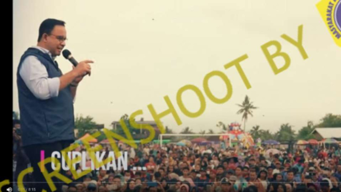 Jepretan layar (screenshot) kanal Youtube Lidah Rakyat mengunggah video dengan klaim Suramadu alami macet total ketika menyambut kedatangan Anies Baswedan.