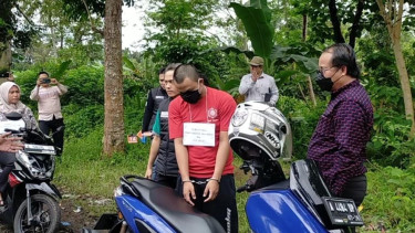 Polres Pandeglang Gelar Rekonstruksi Pembunuhan Mantan Pacar Pakai Kloset Bekas 