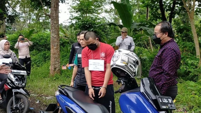 Polres Pandeglang Gelar Rekonstruksi Pembunuhan Mantan Pacar Pakai Kloset Bekas 