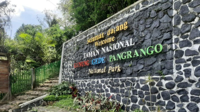 Jalur pendakian Gunung Gede Pangrango