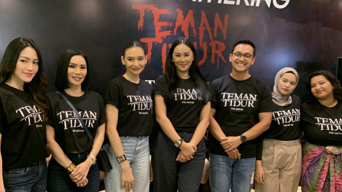 Cast film Teman Tidur.