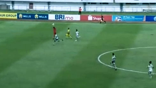 Kiper Persib, Teja Paku Alam