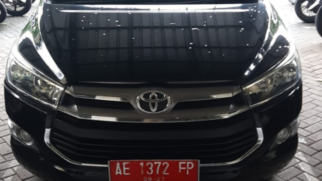 Mobil pelat merah milik Pemkab Madiun diamankan di Satlantas Polres Klaten