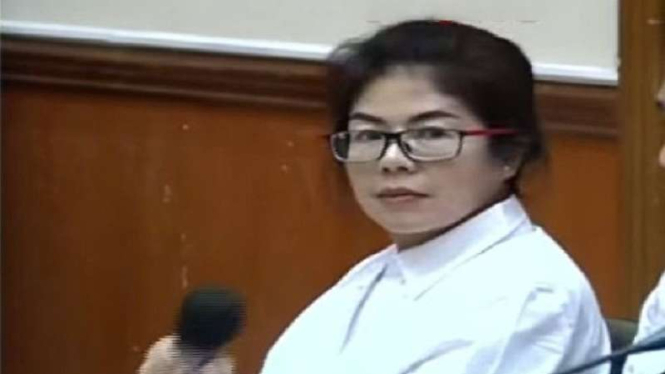 Linda Pujiastuti alias Anita mengaku istri siri Teddy Minahasa 