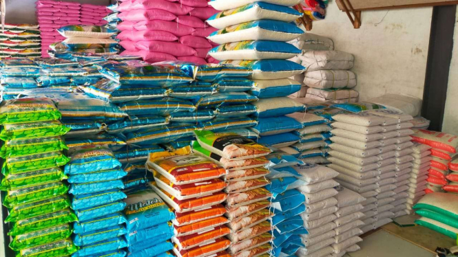 Harga beras turun di pasar tradisional Bojonegoro, Jawa Timur