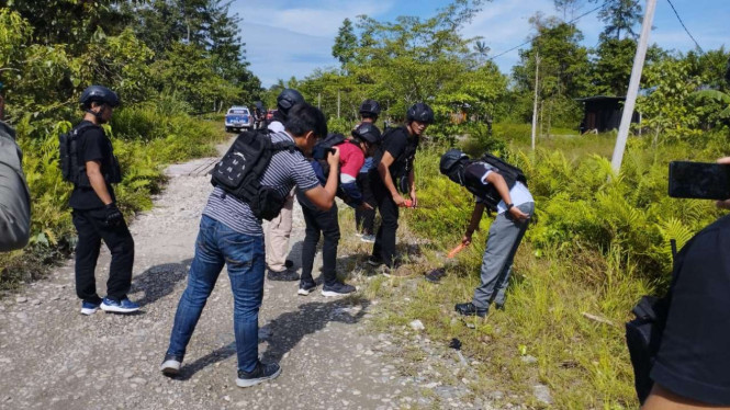 Polisi olah TKP penembakan anggota Kodim Yahukimo