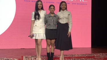 Lyodra, Ziva Magnloya, dan Tiara Andini.