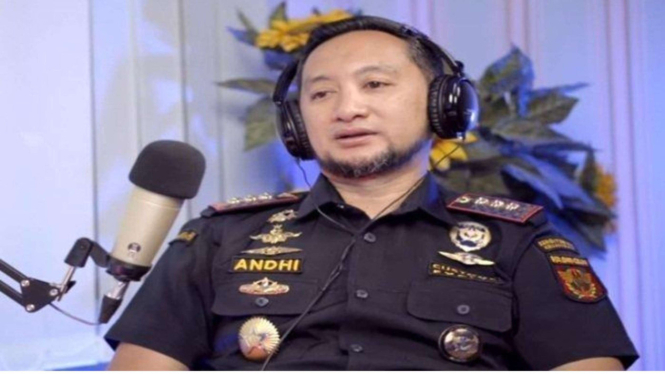 Andhi Pramono Kepala Bea Cukai Makassar