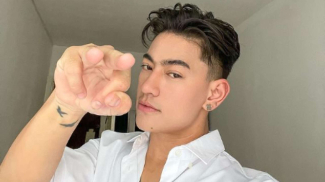 Phuwaryne Keenan alias Zee Transgender Thailand