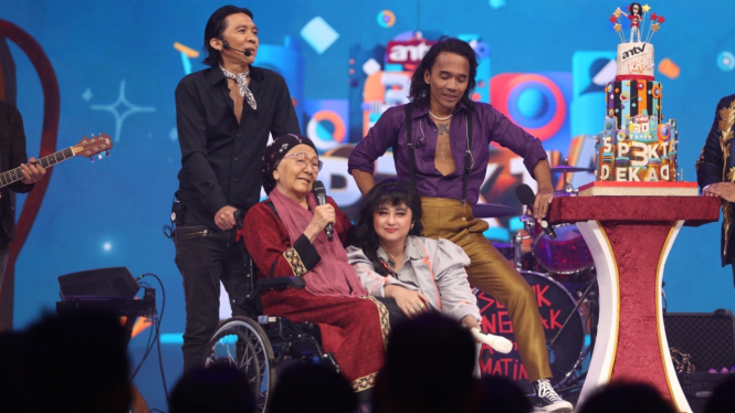 Kaka Slank Rayakan Ultah di Atas Panggung Spekta 3 Dekade ANTV.
