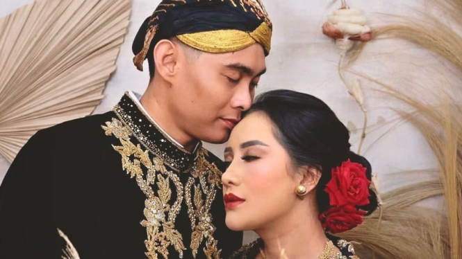 Shinta Bachir dan Indra Kristianto. 