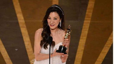 Michelle Yeoh di Oscar 2023