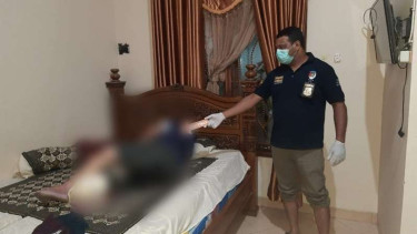 Polisi berada di TKP kepala dinas di Banyuasin meninggal di kamarnya 