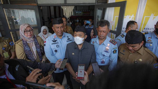 Wali Kota Bandung Yana Mulyana di Lapas Kelas IIA Banceuy