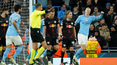 Erling Haaland saat Manchester City vs Leipzig