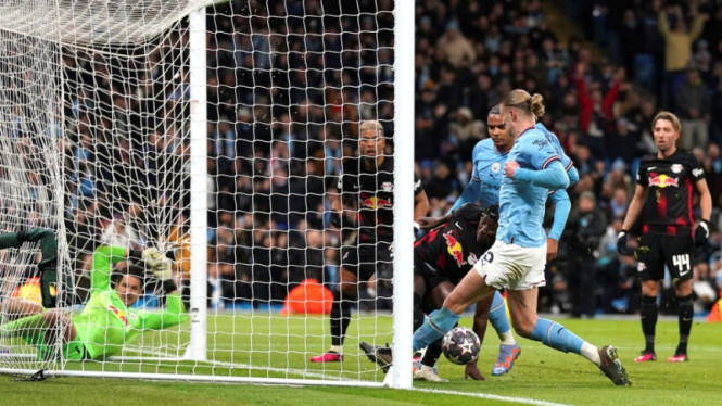 Erling Haaland saat Manchester City vs Leipzig