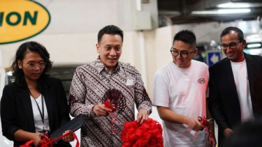 Stafsus Presiden Diaz Hendropriyono di Peluncuran Charging Station Casion